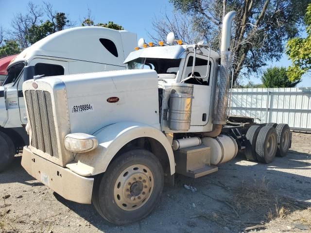 2013 Peterbilt 388