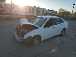 Ford Focus zx4 Vehiculos salvage en venta: 2005 Ford Focus ZX4