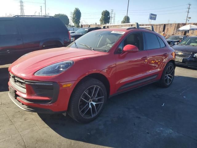 2023 Porsche Macan Base