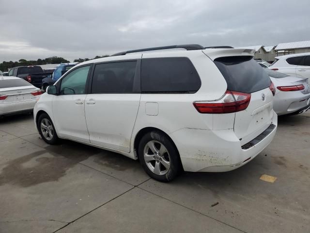 2016 Toyota Sienna LE