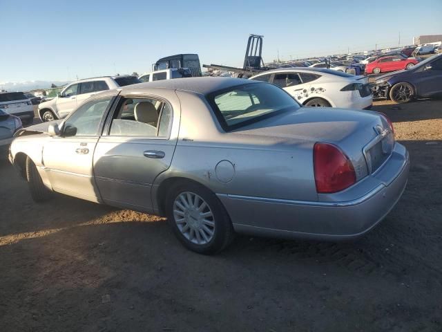 2003 Lincoln Town Car Signature