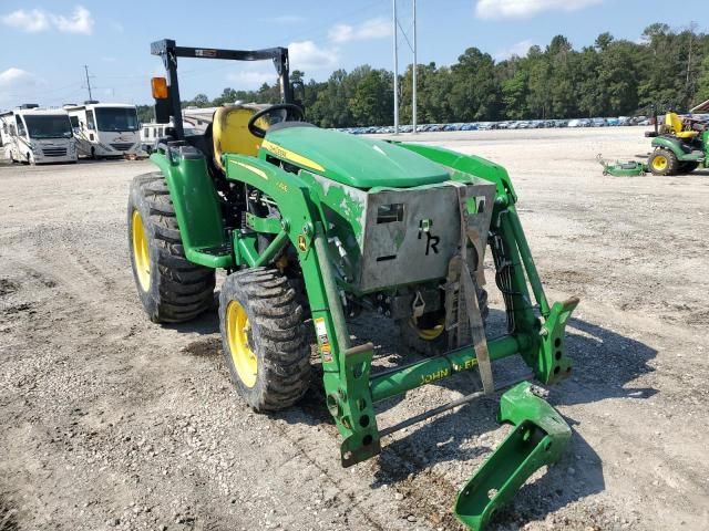 2019 John Deere 3038E