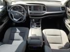 2014 Toyota Highlander LE