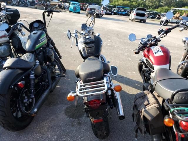 2005 Honda VT1100 C