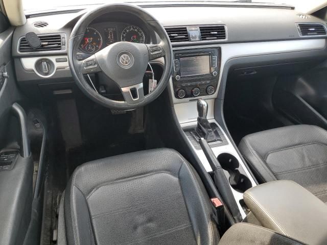 2013 Volkswagen Passat SE