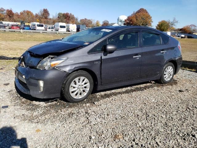 2014 Toyota Prius PLUG-IN