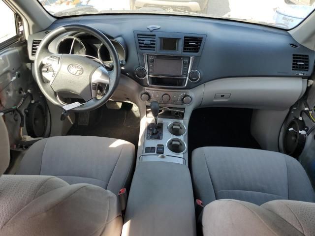 2013 Toyota Highlander Base