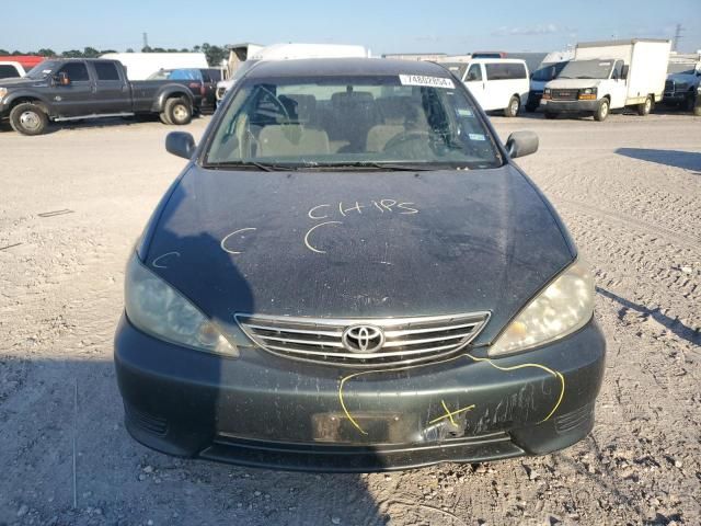 2005 Toyota Camry LE