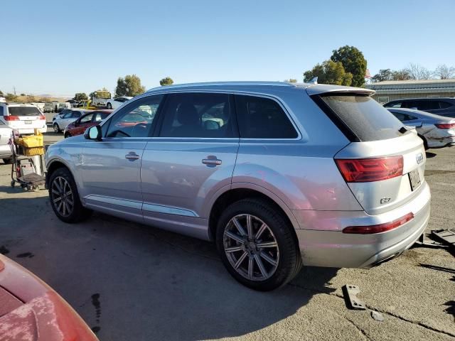 2017 Audi Q7 Premium Plus