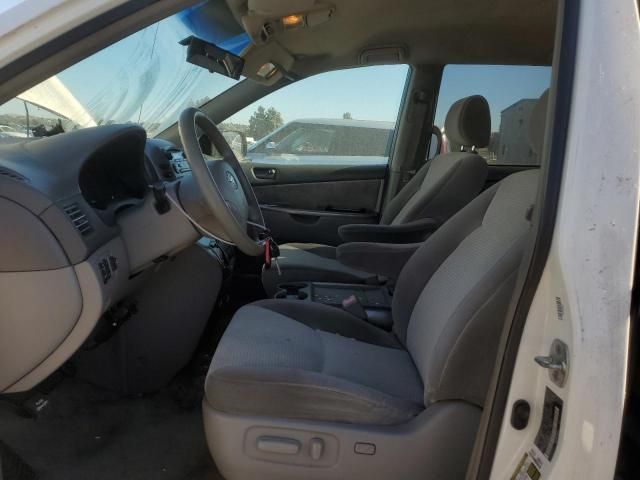 2008 Toyota Sienna CE