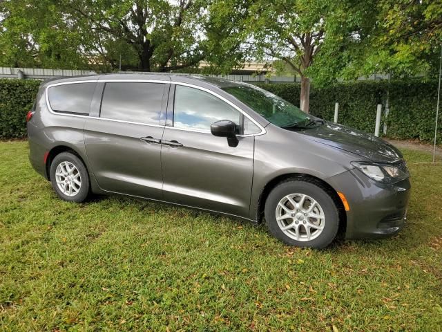 2021 Chrysler Voyager LX