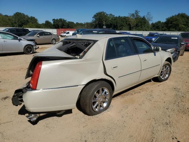 2011 Cadillac DTS Luxury Collection