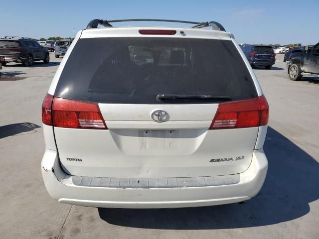 2005 Toyota Sienna XLE