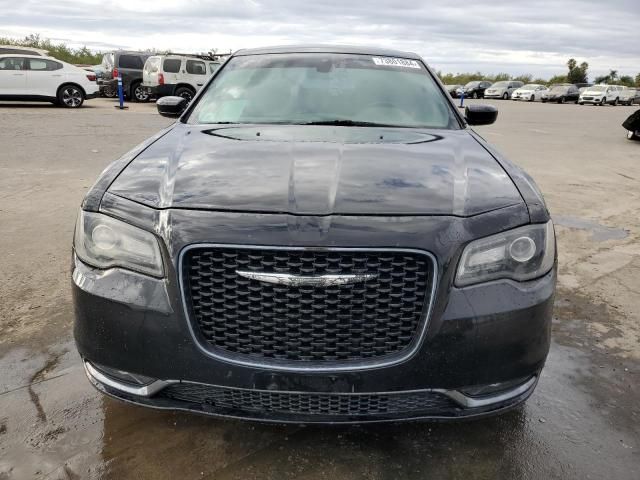 2016 Chrysler 300 S