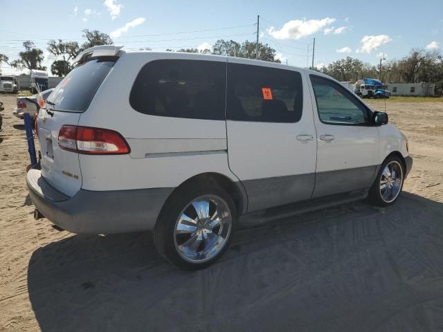 2001 Toyota Sienna CE