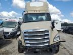 2020 Freightliner Cascadia 126