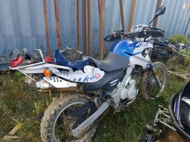 2004 BMW F650 Dakar