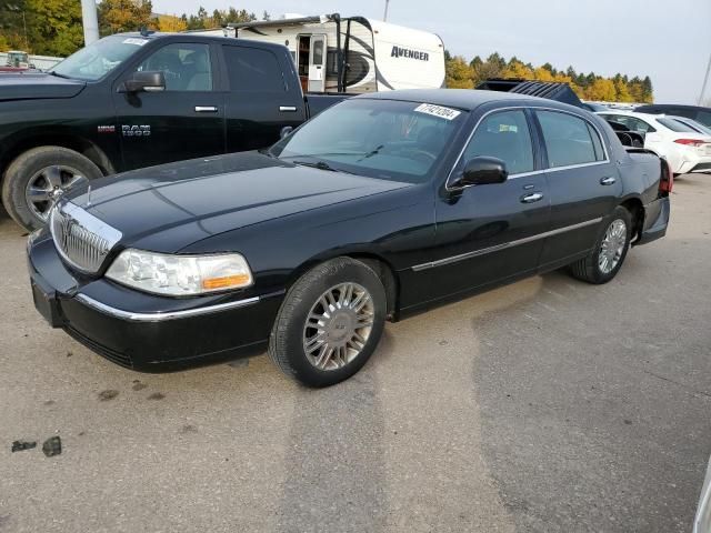 2006 Lincoln Town Car Signature Limited