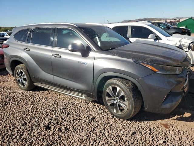 2021 Toyota Highlander Hybrid XLE