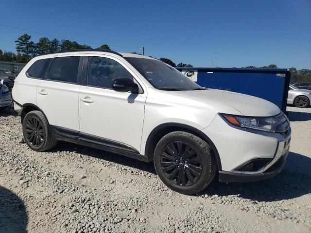 2020 Mitsubishi Outlander SE