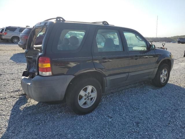 2005 Ford Escape XLS