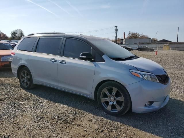 2013 Toyota Sienna XLE