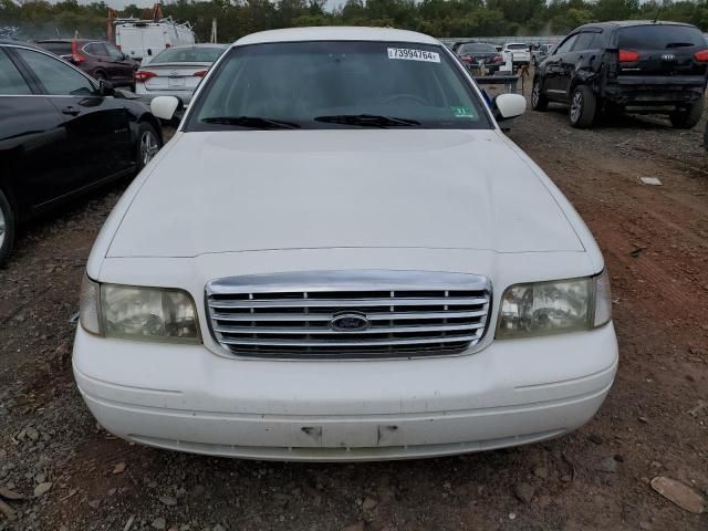 2011 Ford Crown Victoria LX