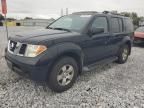 2005 Nissan Pathfinder LE