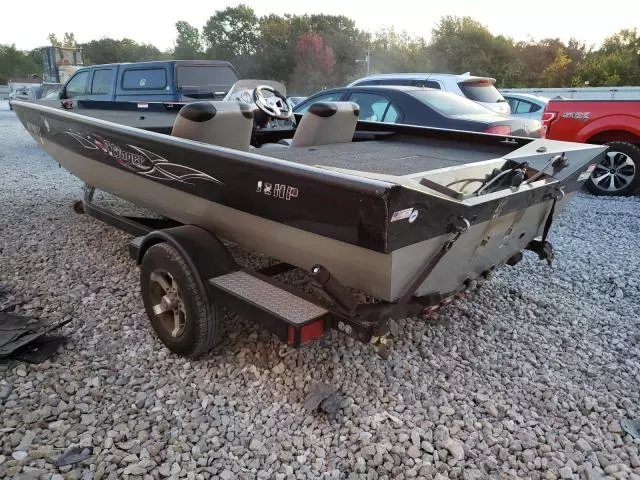 2011 Lowe Boat