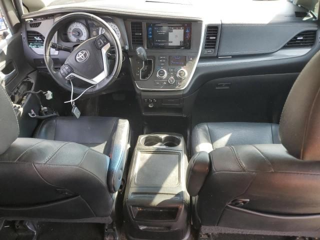 2016 Toyota Sienna SE