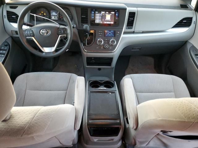 2015 Toyota Sienna LE