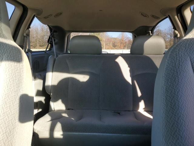 2005 Dodge Grand Caravan SE