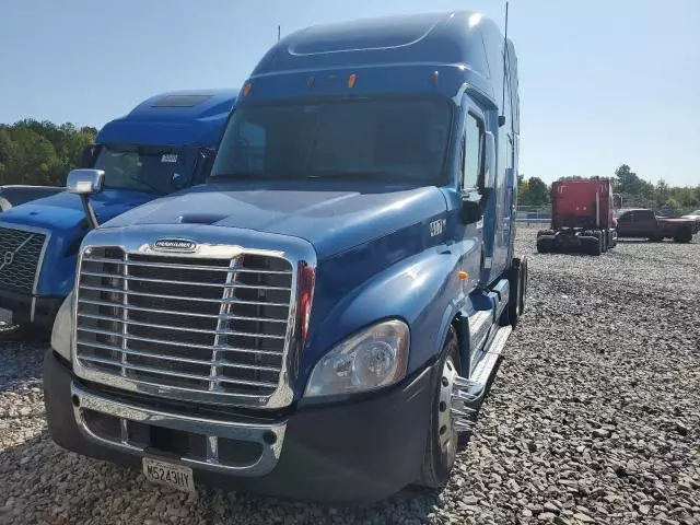 2011 Freightliner Cascadia 125