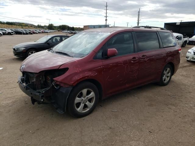 2012 Toyota Sienna LE