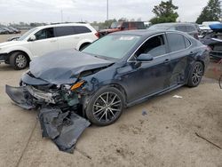 Carros salvage para piezas a la venta en subasta: 2021 Toyota Camry SE