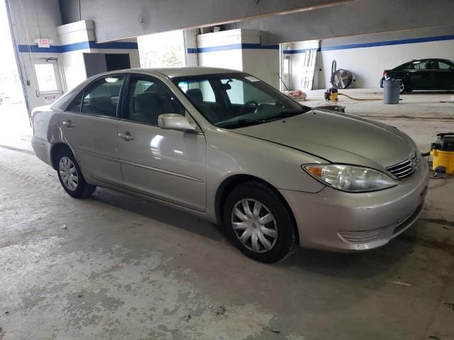 2005 Toyota Camry LE