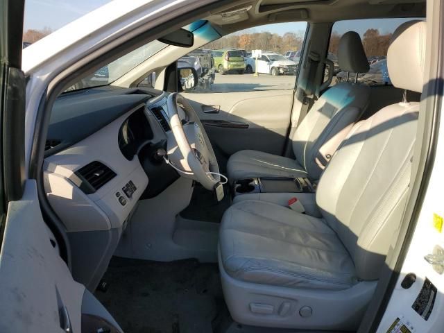 2011 Toyota Sienna XLE