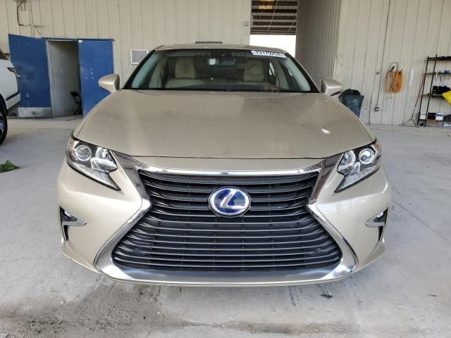 2016 Lexus ES 300H