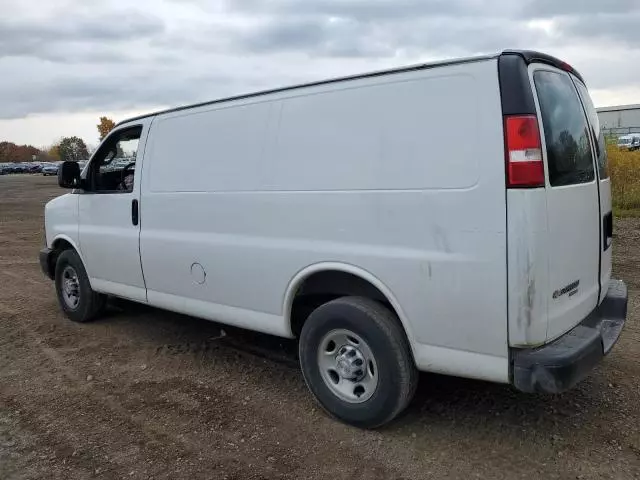 2016 Chevrolet Express G2500