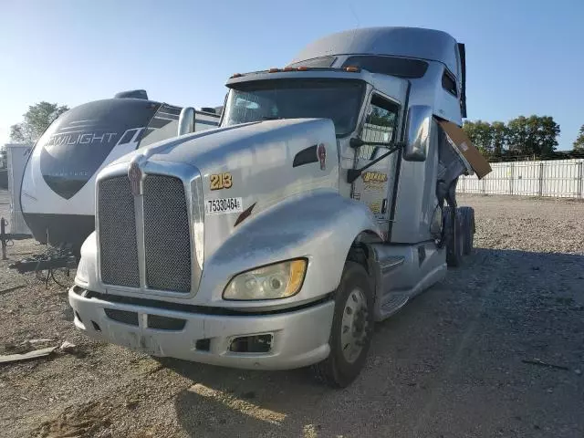 2013 Kenworth Construction T660