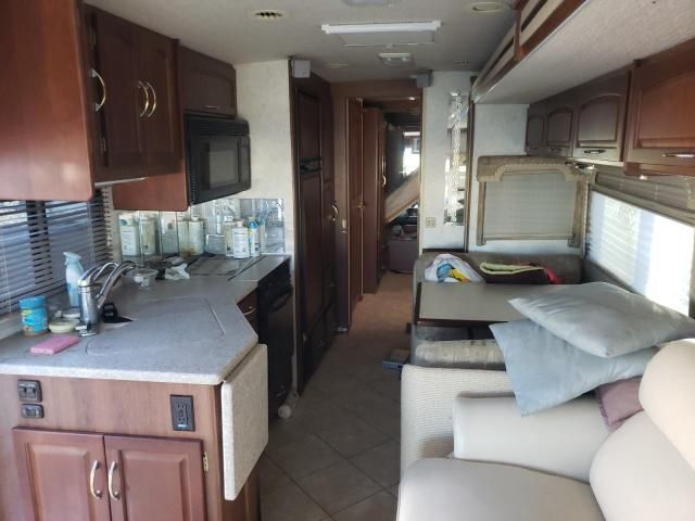 2003 Workhorse Custom Chassis Motorhome Chassis W22