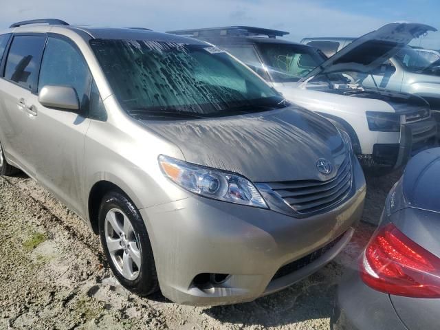 2015 Toyota Sienna LE