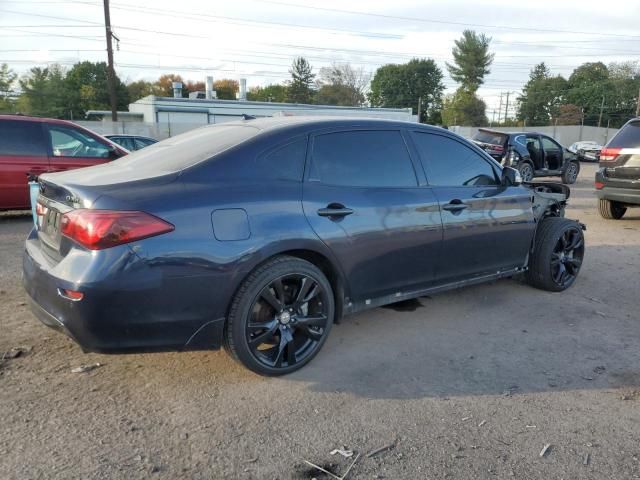 2016 Infiniti Q70 3.7