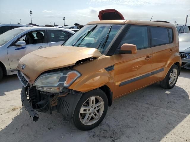 2011 KIA Soul +