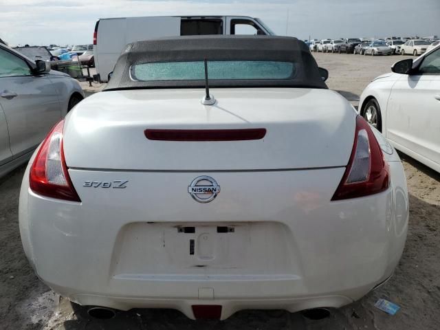 2014 Nissan 370Z Base