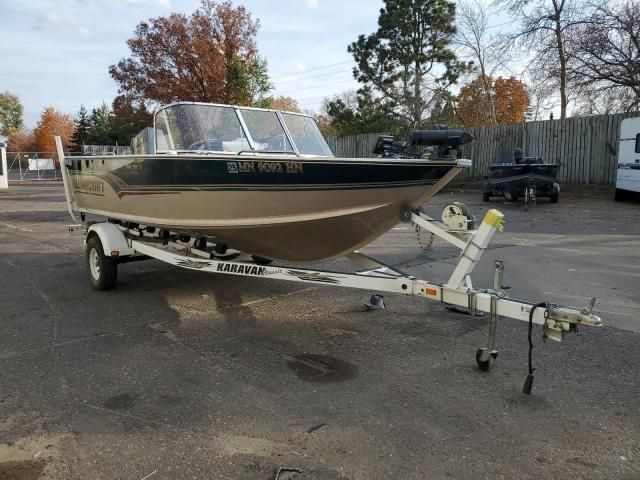 1999 Alumacraft Boat