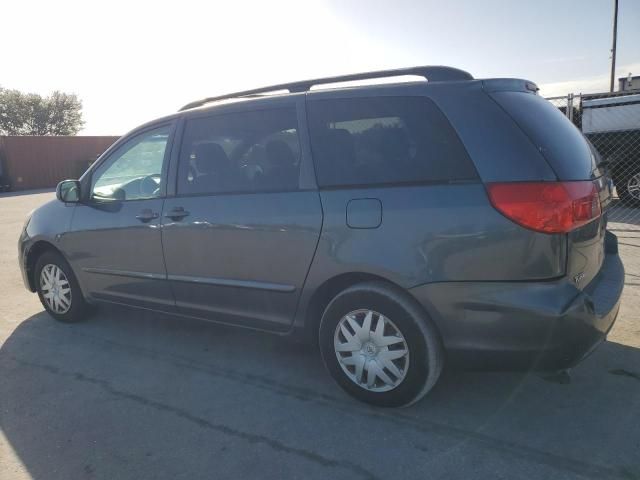 2009 Toyota Sienna CE