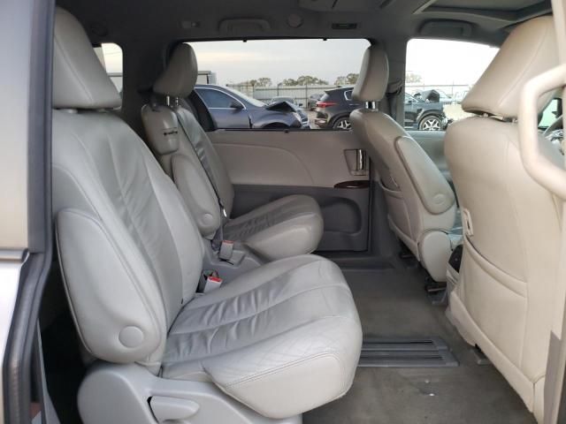 2012 Toyota Sienna XLE