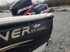 2005 Crestliner Boat