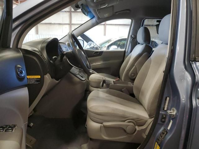 2010 KIA Sedona LX